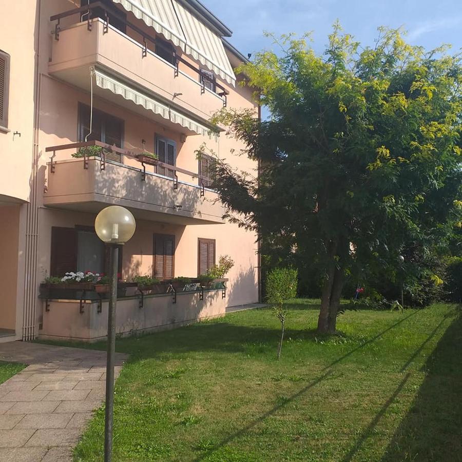Fiorenza House Luisago ภายนอก รูปภาพ