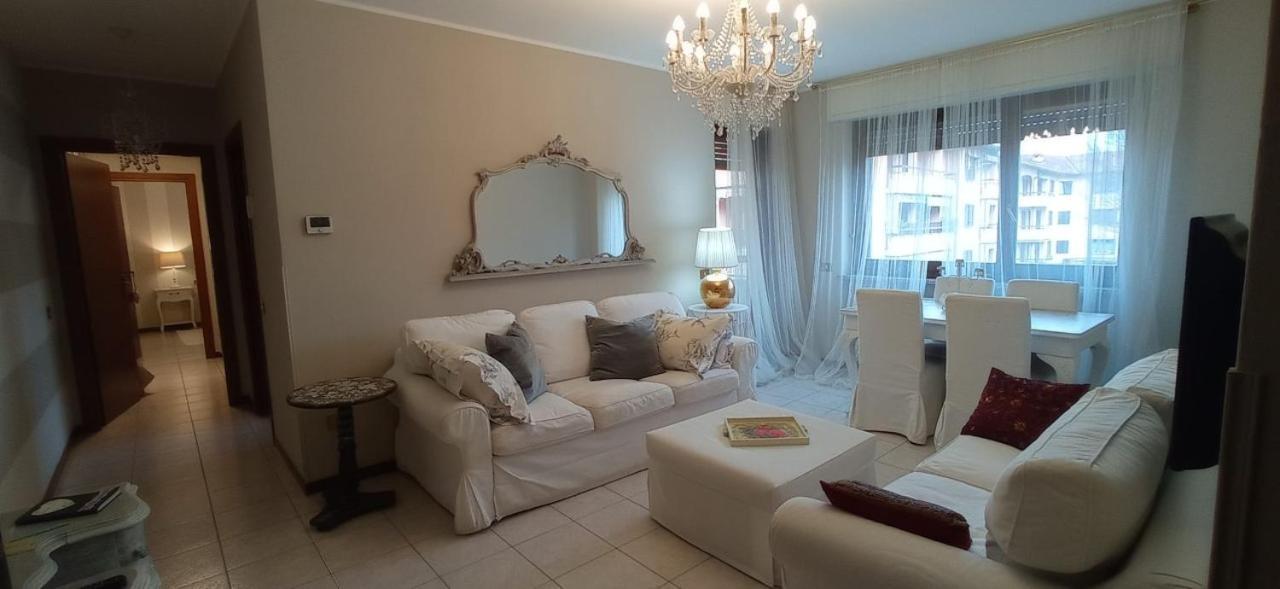 Fiorenza House Luisago ภายนอก รูปภาพ
