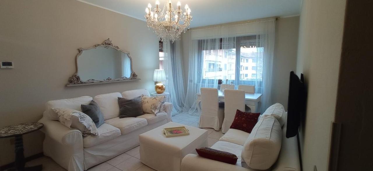 Fiorenza House Luisago ภายนอก รูปภาพ