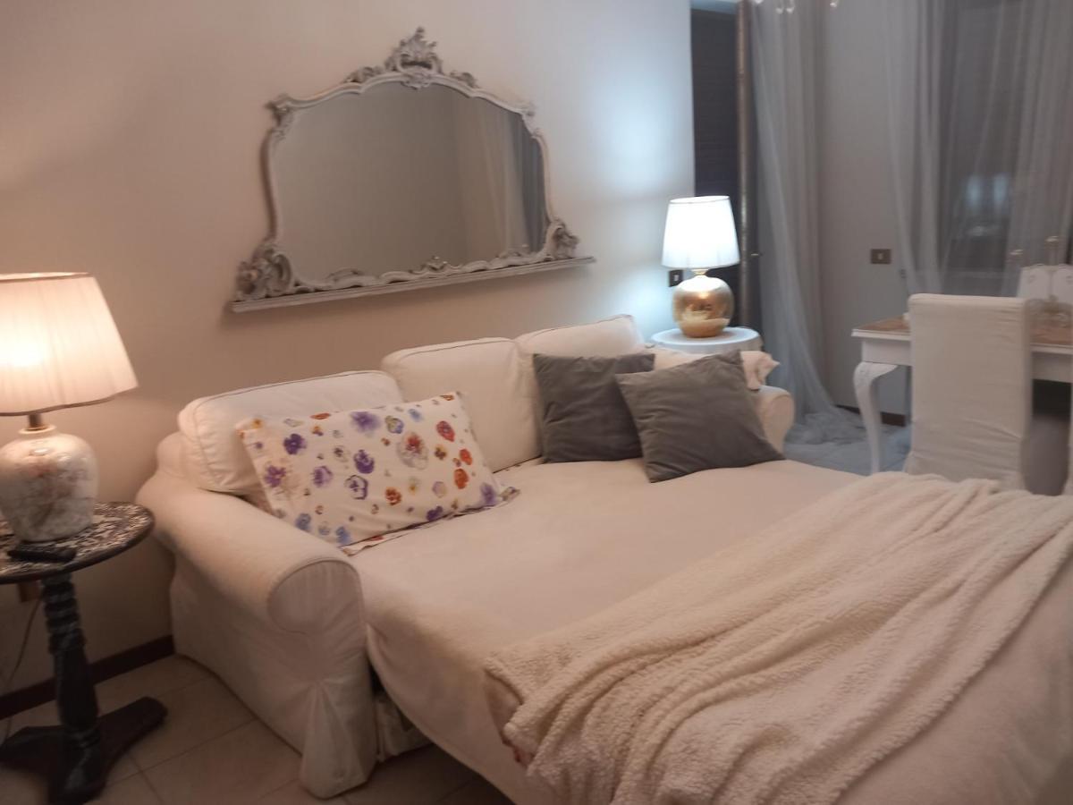Fiorenza House Luisago ภายนอก รูปภาพ