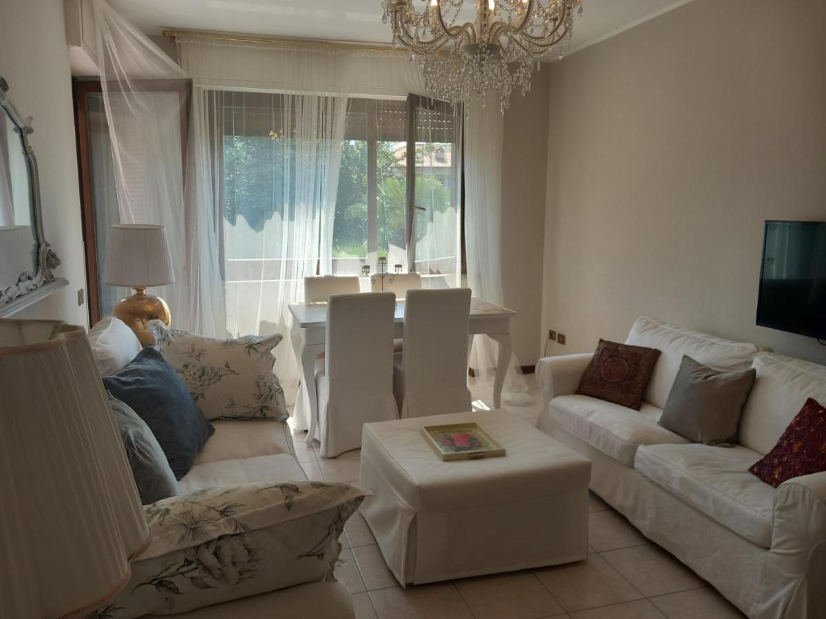 Fiorenza House Luisago ภายนอก รูปภาพ