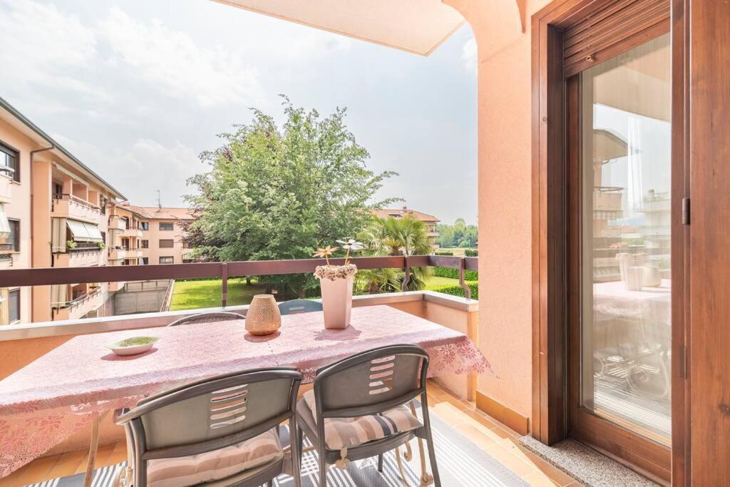 Fiorenza House Luisago ภายนอก รูปภาพ