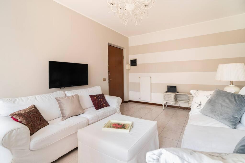 Fiorenza House Luisago ภายนอก รูปภาพ